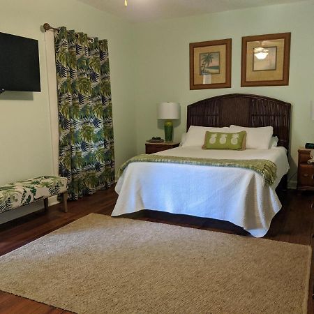 Lake Minneola Inn Bagian luar foto